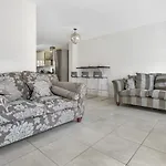 Pink Sapphire Double Room With En-Suite & Wifi